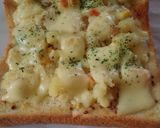 朝食♡リメイク！ポテサラチーズトースト作り方1写真