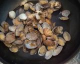水菜入りアサリパスタ(*^o^*)作り方2写真
