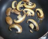 大きなブラウンマッシュルームのバター炒め作り方2写真