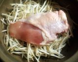 ピリ辛うま～！鶏むね肉ともやしの重ね蒸し作り方2写真