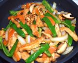柔らか鶏胸肉とありもの野菜の簡単炒め♪作り方9写真