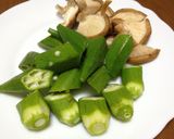 夏に負けない！山芋とオクラのお味噌汁作り方2写真