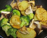 新じゃがと椎茸のバター醤油ソテー作り方4写真