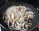 もやしとシメジのひき肉炒め作り方2写真