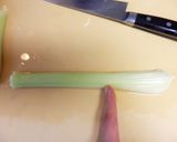 包丁不要！セロリの筋とり（下処理）作り方1写真
