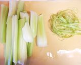 包丁不要！セロリの筋とり（下処理）作り方4写真