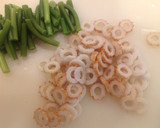 ちくわの旨味☆簡単ニンニクの芽と豚肉炒め作り方1写真