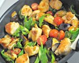 鶏肉と夏野菜のスイートチリソース炒め作り方5写真