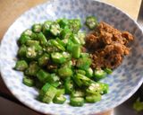 冷奴　オクラにんにく味噌のせ作り方1写真