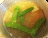 簡単絹さやと豆腐のお味噌汁作り方2写真
