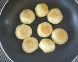 お弁当やおつまみに☆肉そぼろ入りいも餅。作り方13写真