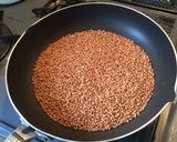 レンジで☆ そば米のバリバリ醤油煎餅作り方1写真