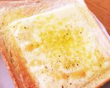 朝ごはんに!簡単オリーブオイルトースト作り方2写真