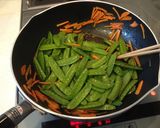 減塩工夫！さやえんどうの「しりしり」風作り方2写真