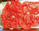 簡単❀牛肉と絹さやの醤油炒め作り方1写真