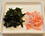 からし菜とわかめの彩りおひたし作り方2写真