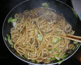 我が家の焼きうどんは焼肉たれ味！作り方5写真