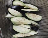 ナスと鶏肉のケチャップマニス炒め作り方1写真