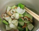 青梗菜と焦がしちくわの味噌汁作り方4写真