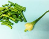 ニンニクの芽とキャベツのアンチョビ炒め作り方1写真