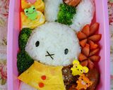 シンプルにミッフィーちゃん弁当♪作り方4写真
