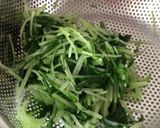 簡単ヘルシー‼︎水菜と新生姜のサラダ作り方1写真