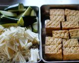 厚揚げとズッキーニのエノキ炒め作り方1写真