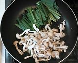 超簡単　ダイエット！にらとしめじの炒め物作り方4写真