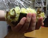 包み直しゼロ！ラップで海苔巻三角おにぎり作り方4写真