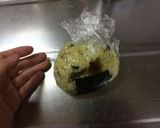 包み直しゼロ！ラップで海苔巻三角おにぎり作り方5写真