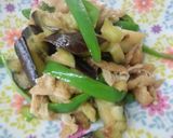 ナスとピーマンの豆板醤炒め作り方4写真