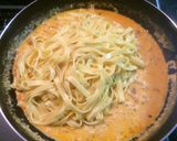 雲丹とカニのトマトクリーミーパスタ作り方7写真