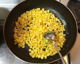 簡単！とうもろこしご飯（バター醤油）作り方1写真