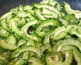 冷めても美味しい！ゴーヤの塩炒め作り方5写真