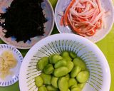 ソラマメとひじき&カニかまご飯作り方1写真