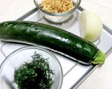 ディルと胡桃とズッキーニの冷たいスープ作り方1写真