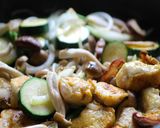 ズッキーニと胸肉のカレー醤油サラダ仕立て作り方4写真