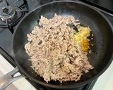 たんぱく質たっぷり✨小豆入りの特製肉味噌作り方1写真