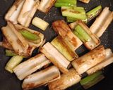 簡単！お弁当にも！ちくわとねぎの生姜入り甘辛炒め作り方3写真