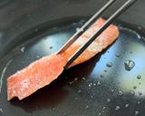 鮭のムニエル　タルタルオーロラソース作り方4写真