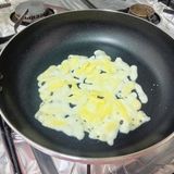 子供や孫のおやつに♪パリパリチーズ☆ハム作り方2写真