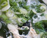 豚肉の茹で汁で☆わかめとたまごのスープ作り方5写真