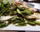 ウドとサバ缶の煮物作り方1写真