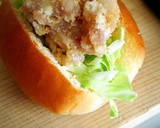 学校の近くのパン屋さんの＊唐揚げパン＊作り方3写真