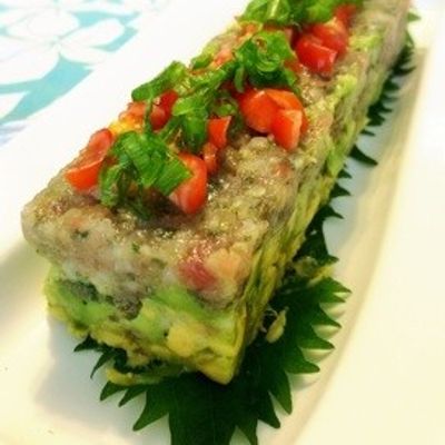 マグロとアボカドのタルタル by Ewayuri 【クックパッド】 簡単