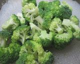 超簡単、ブロッコリーのおひたし作り方1写真