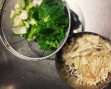 チンゲン菜とエノキの中華風炒め作り方1写真