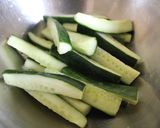 簡単おかず★きゅうりの食べるラー油漬け作り方1写真