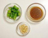 茄子とししとうのピーナッツ味噌炒め作り方1写真