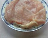 レンジでヘルシー♪胸肉の大葉梅肉ロール♪作り方2写真